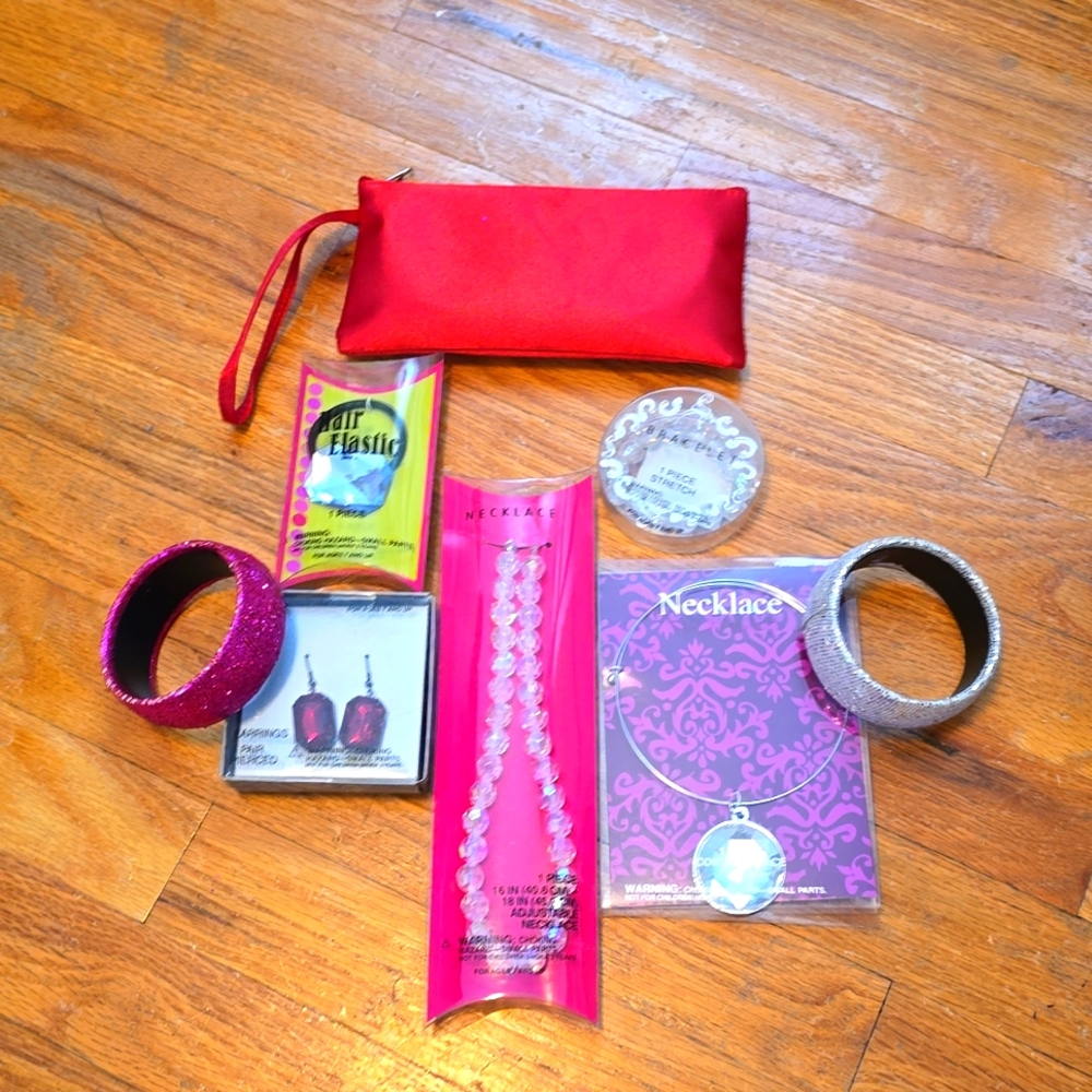 Costume Jewelry Bundle Girls Women's  Necklace Bracelet Earrings Lot of 8 - Picture 2 of 12
